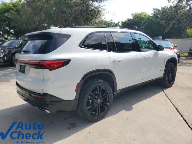 Used 2026 Buick Enclave Sport Touring FWD image 4