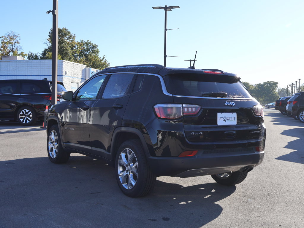 Used 2022 Jeep Compass Limited AWD/4WD image 5