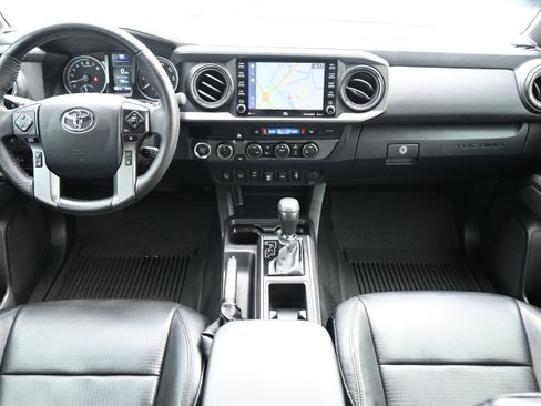 Used 2023 Toyota Tacoma TRD Off-Road w/ TRD Premium Off Road Package AWD/4WD image 27
