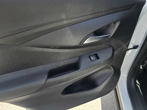 New 2026 Buick Envista Preferred w/ Convenience I Package FWD image 11