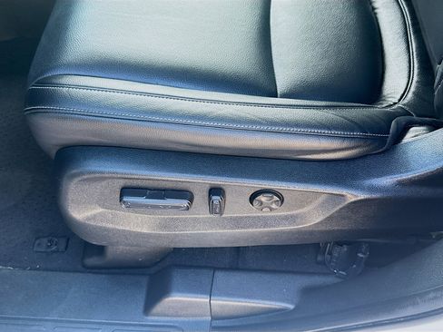 Used 2024 Honda Odyssey Touring image 18