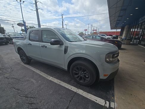 Used 2024 Ford Maverick XLT w/ XLT Luxury Package FWD image 2