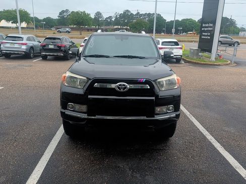 Used 2013 Toyota 4Runner Limited AWD/4WD image 2