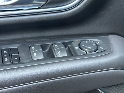 Certified 2023 Chevrolet Tahoe Z71 image 12