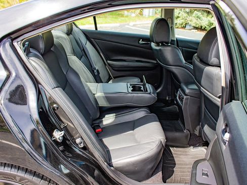 Used 2014 Nissan Maxima 3.5 SV w/ Sport Package image 18