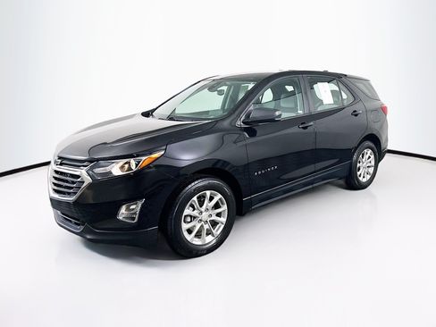 Used 2020 Chevrolet Equinox LS FWD image 3