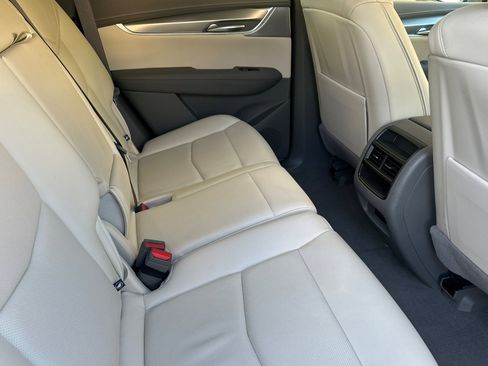 Used 2025 Cadillac XT5 Premium Luxury w/ Technology Package image 19
