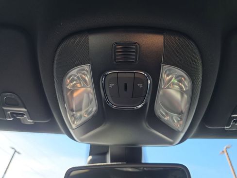 New 2026 Jeep Compass Latitude image 30