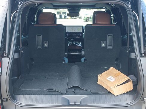 Used 2024 Lexus GX 550 w/ Cold Area Package AWD/4WD image 26