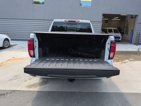 Used 2020 GMC Sierra 1500 Elevation w/ Elevation Value Package AWD/4WD image 18