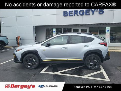 Used 2025 Subaru Crosstrek 2.5i Sport AWD/4WD image 2
