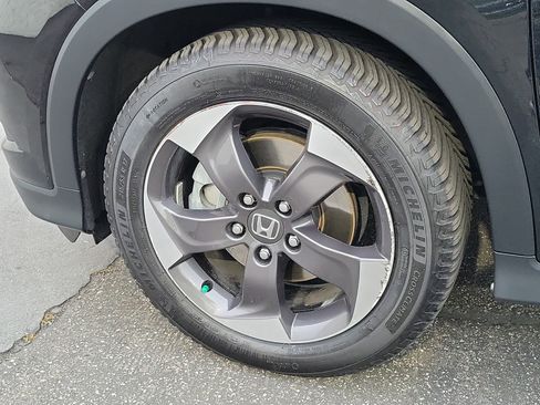 Used 2018 Honda HR-V EX image 26