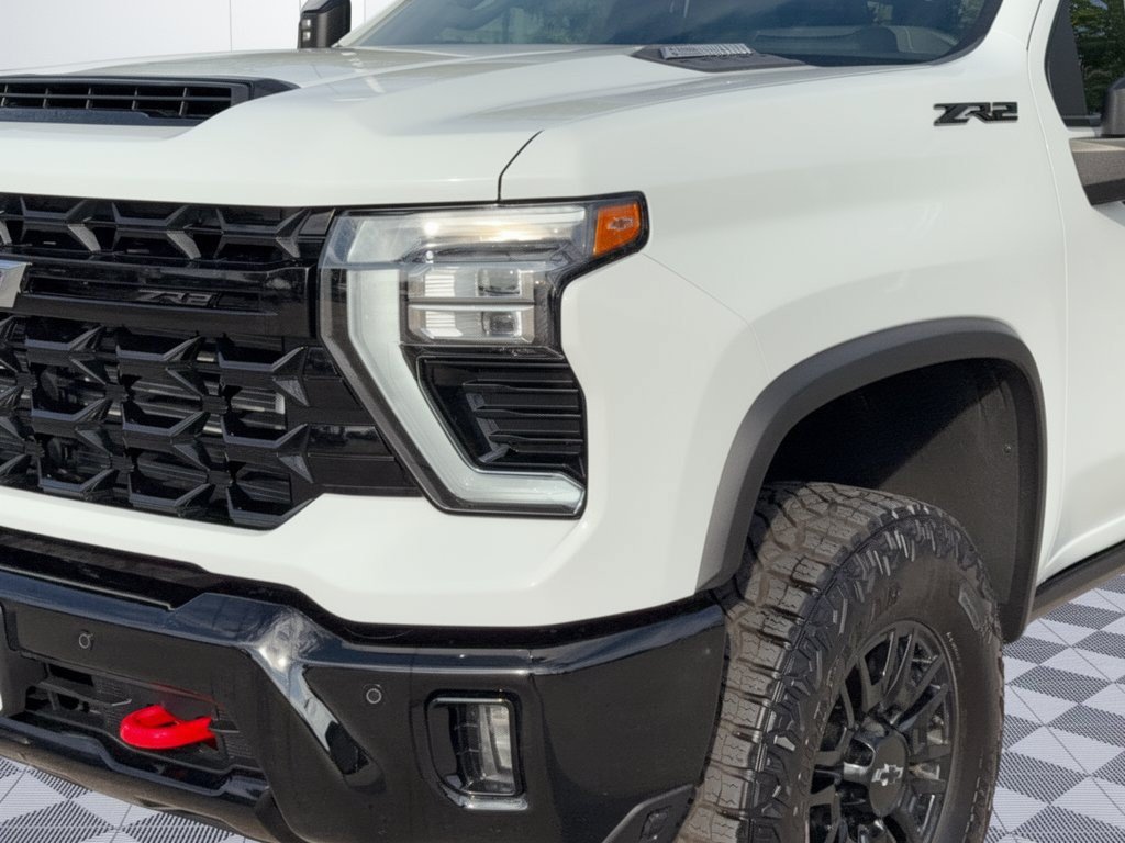 Certified 2025 Chevrolet Silverado 2500 ZR2 w/ Technology Package AWD/4WD image 12