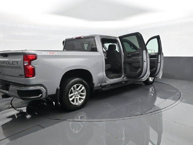 Used 2024 Chevrolet Silverado 1500 RST AWD/4WD image 29