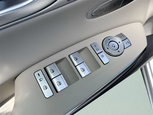 New 2026 Genesis GV70 2.5T Select AWD/4WD image 21