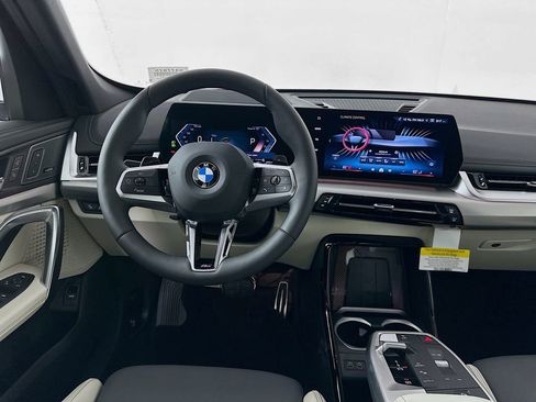 Used 2026 BMW X1 xDrive28i w/ Technology Package image 19