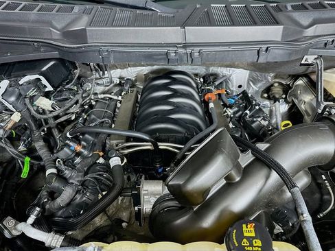 Used 2021 Ford F150 Lariat w/ Equipment Group 502A High image 33