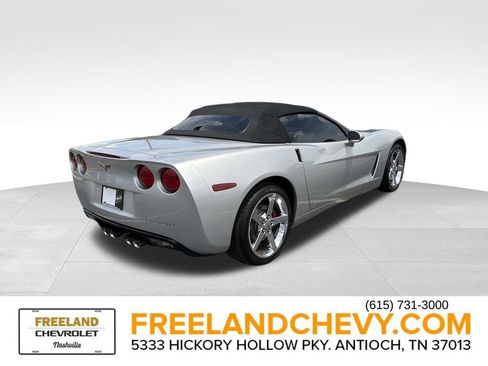 Used 2005 Chevrolet Corvette Convertible w/ Preferred Equipment Group RWD image 3