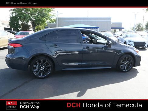 Used 2024 Toyota Corolla SE w/ SE Premium Package FWD image 5