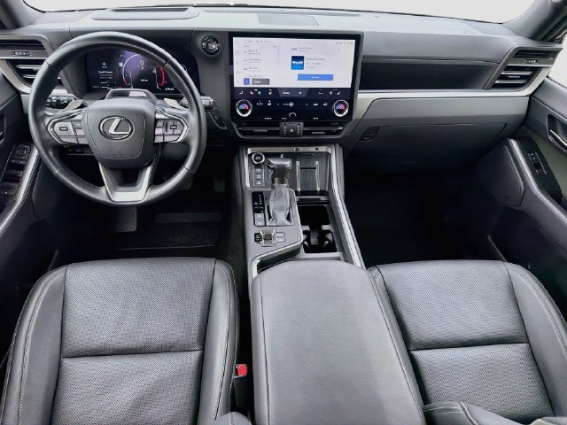 Used 2025 Lexus GX 550 AWD/4WD image 18