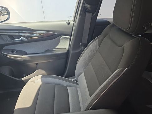 Used 2025 Chevrolet TrailBlazer LT FWD image 25