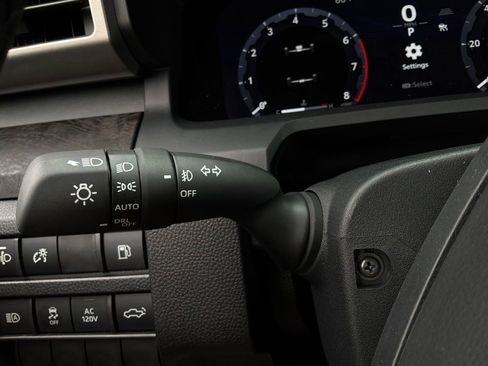 New 2026 Toyota Tacoma Limited AWD/4WD image 41
