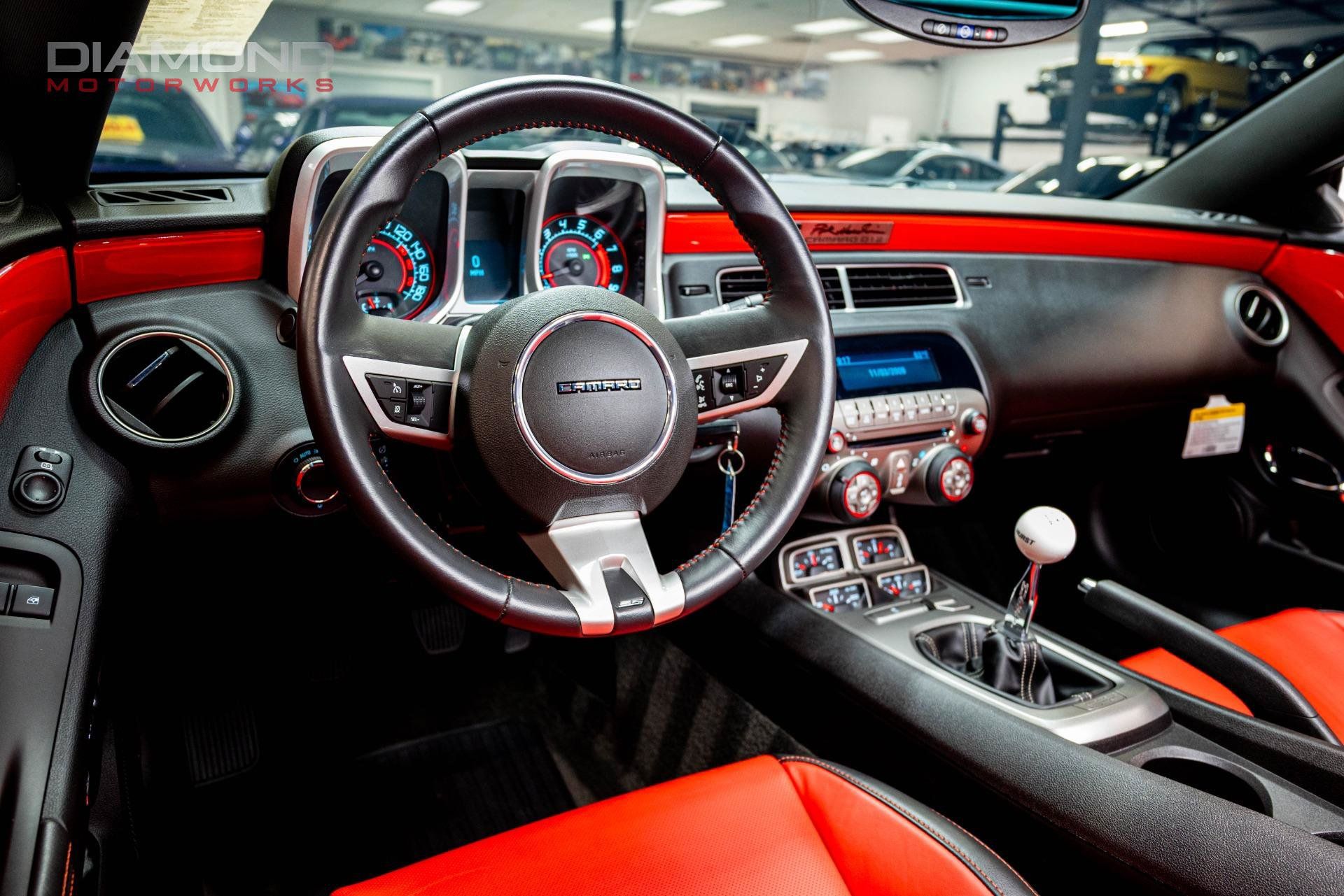 Used 2010 Chevrolet Camaro SS w/ LPO, Ground Effects Package RWD image 15