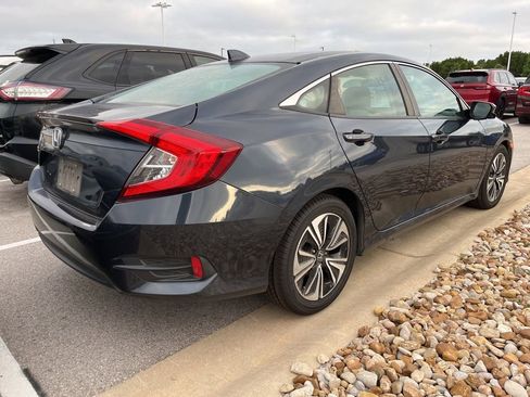 Used 2018 Honda Civic EX-T image 3