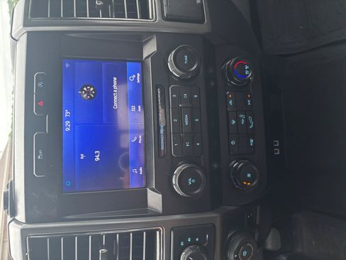 Used 2019 Ford F150 XLT w/ Equipment Group 301A Mid AWD/4WD image 12