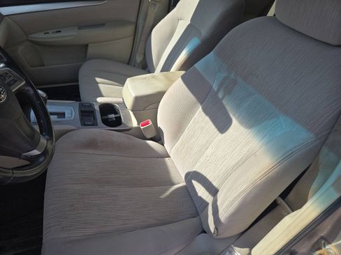 Used 2014 Subaru Outback 2.5i Premium w/ Accessory Value Package (OY1) AWD/4WD image 7