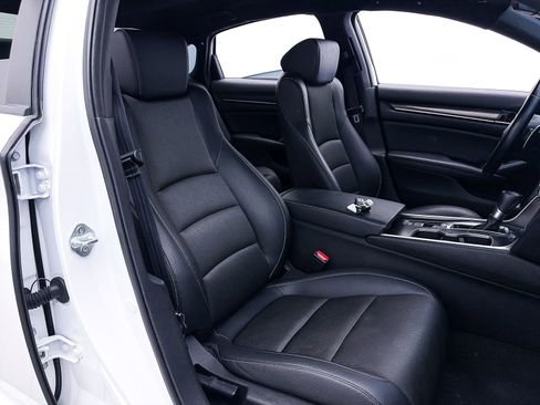 Used 2022 Honda Accord Sport image 32