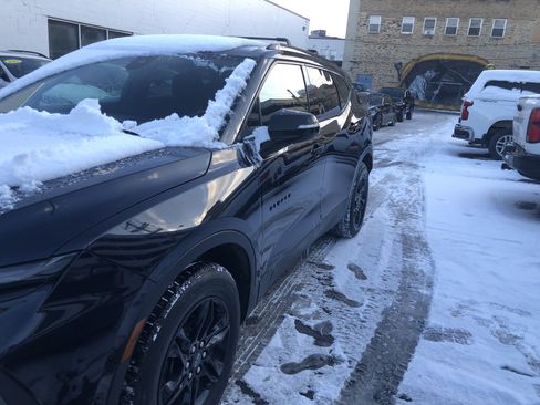 Certified 2021 Chevrolet Blazer LT image 3