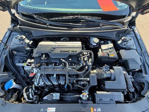 Certified 2024 Hyundai Elantra SEL w/ Convenience Package FWD image 31