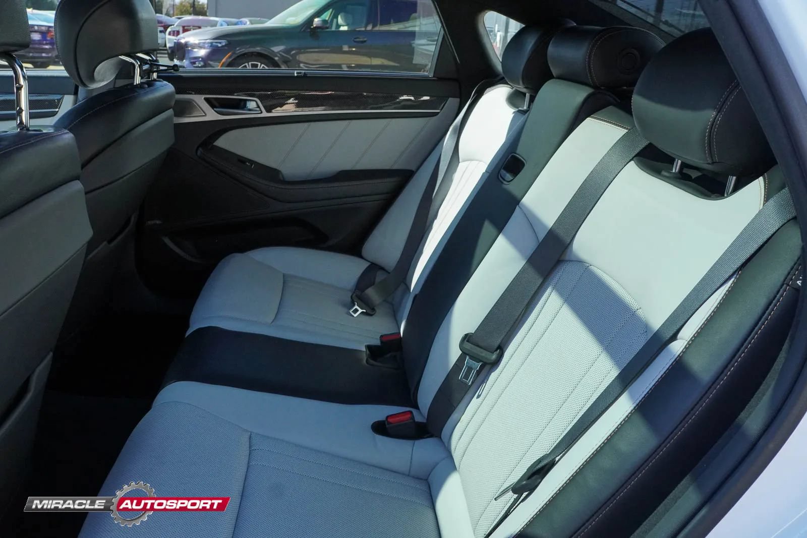 Used 2018 Genesis G80 3.3T Sport RWD image 25