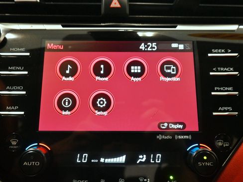 Used 2019 Toyota Camry XSE FWD image 13
