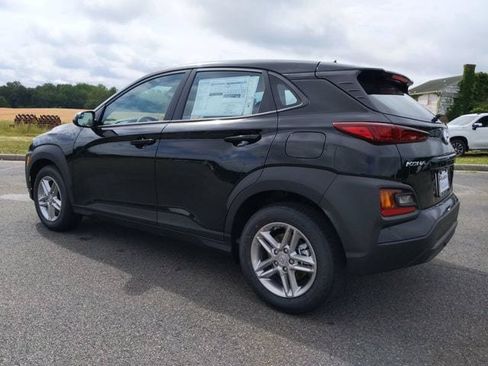 Used 2021 Hyundai Kona SE AWD/4WD image 6