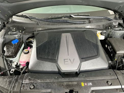 Used 2024 Kia EV6 Wind w/ Wind Technology Package RWD image 32