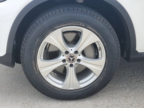 Used 2018 Mercedes-Benz GLC 300 4MATIC image 6