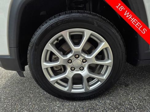 Used 2023 Jeep Compass Latitude AWD/4WD image 28