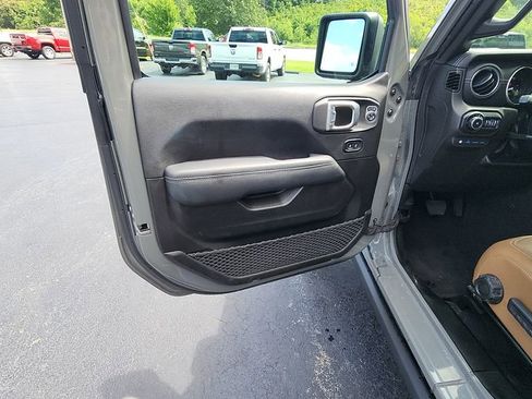 Used 2022 Jeep Wrangler Unlimited Rubicon 4xe w/ Cold Weather Group image 18