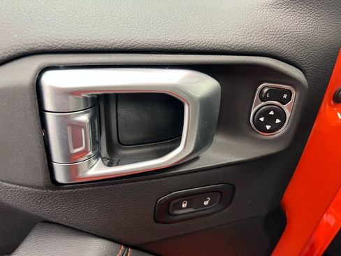 Used 2023 Jeep Gladiator Mojave w/ Cold Weather Group image 6