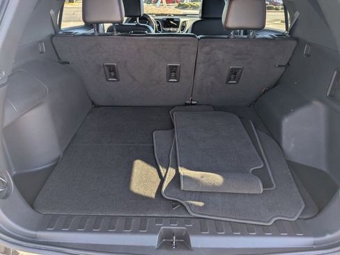 Used 2023 Chevrolet Equinox RS image 6