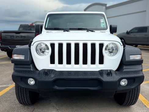 Used 2023 Jeep Wrangler Sport AWD/4WD image 8