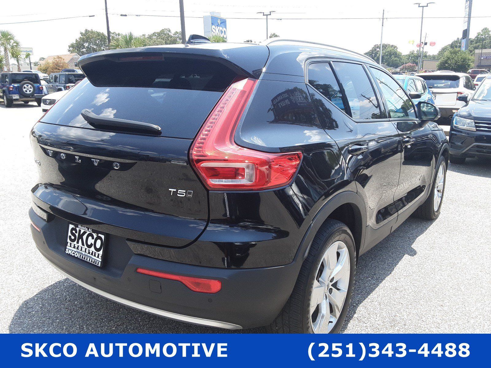 Used 2020 Volvo XC40 T5 Momentum AWD/4WD image 5