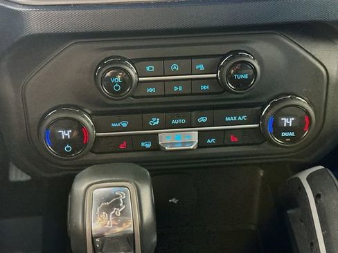 Used 2023 Ford Bronco Outer Banks w/ Sasquatch Package AWD/4WD image 17