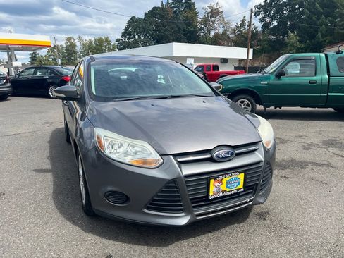 Used 2013 Ford Focus SE image 8