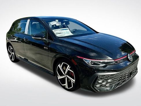 New 2026 Volkswagen GTI SE image 3