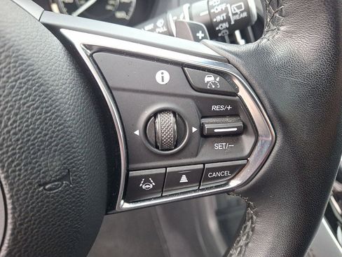 Used 2023 Acura RDX SH-AWD image 18