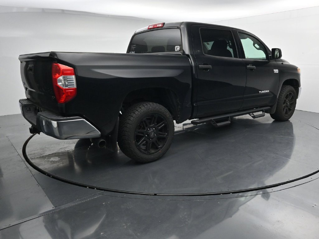 Used 2018 Toyota Tundra SR5 w/ SR5 Upgrade Package AWD/4WD image 8