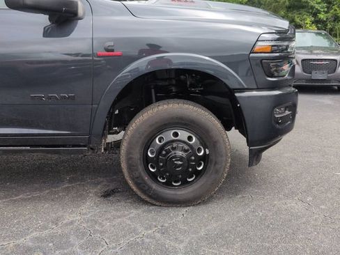 New 2026 RAM 3500 Limited AWD/4WD image 9